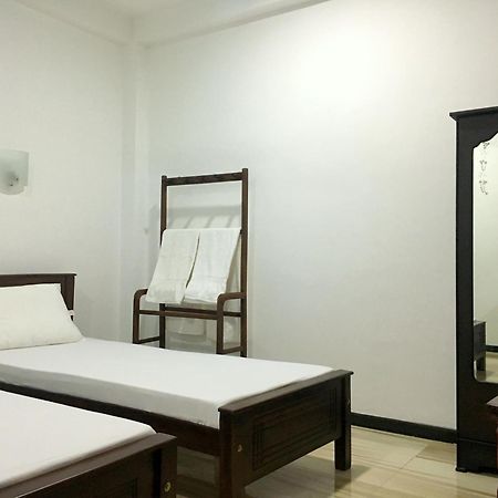 Anthony Guesthouse Hikkaduwa Luaran gambar