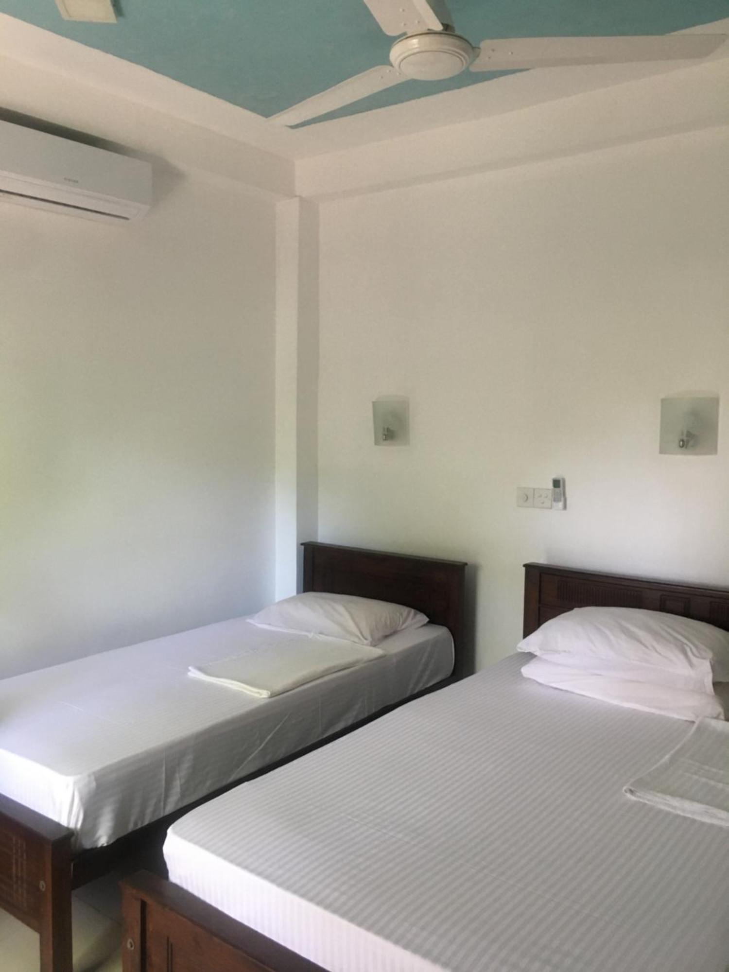Anthony Guesthouse Hikkaduwa Luaran gambar