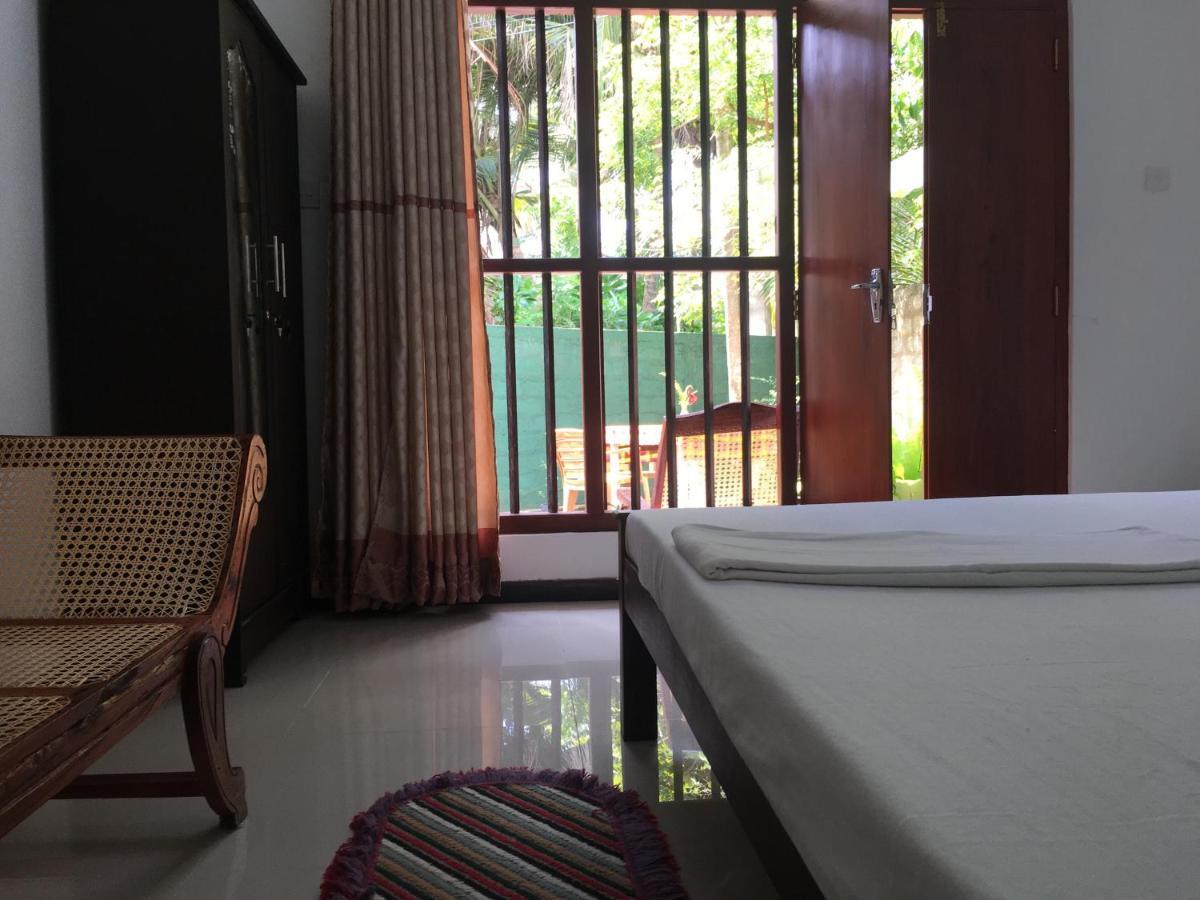 Anthony Guesthouse Hikkaduwa Luaran gambar